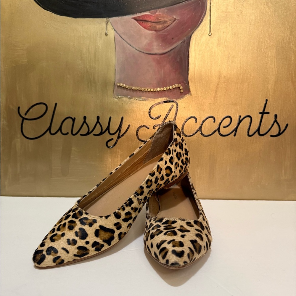 Leopard Print Pointed-Toe Flats - Stylish Women's Animal Print